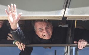 O retorno do demônio – o Diabo veste verde e amarelo