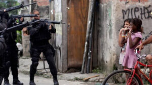 Guerra às drogas é limpeza étnica socialmente aceita