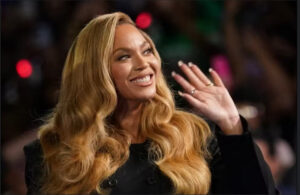 Histórico: Beyoncé participa de comício de Kamala Harris no Texas