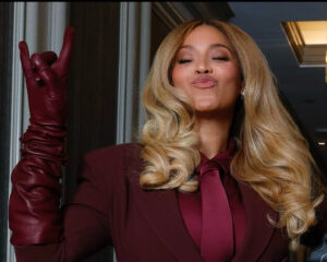 Billboard elege Beyoncé como a MAIOR estrela pop do século 21.