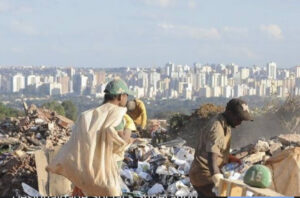 O conflito não é entre o bem e o mal, é entre o conhecimento e a ignorância.