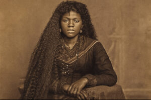 Conheça a história eletrizante de Marie Laveau, a Rainha Imortal do Vodu.