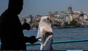 Inacreditável: na Turquia, mulheres solteiras com menos de 25 anos são barradas em consultas ginecológicas.