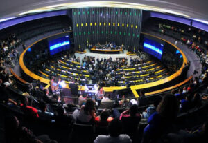 Mídia manipulada e o pior congresso da história.