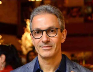 Romeu Zema oficializa pré-candidatura à Presidência com apoio da direita: alerta para um Plano Novo reconfigurado.