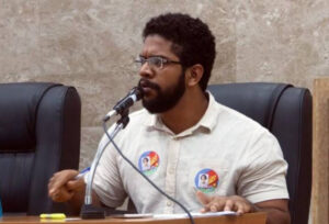 Jones Manoel não é o novo Ciro, é o novo nome da Revolução.