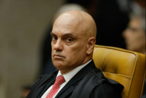 Como que Alexandre de Moraes se tornou tão poderoso?