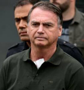 A 3ª Turma do TRF-4 condenou Jair Bolsonaro e a União a pagar R$ 1 milhão por racismo recreativo.