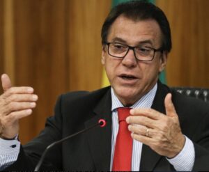 Preparem-se porque vai chegar o fim da escala 6×1, diz ministro do Trabalho.